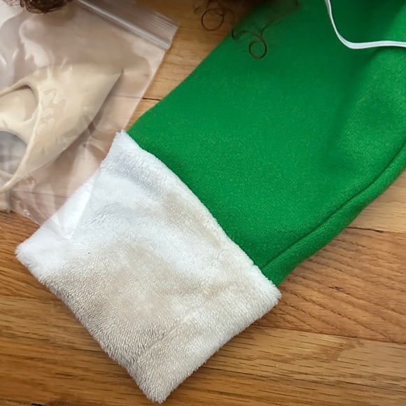 Festive Elf Costume for Kids - Green and Yellow - Picture 5 of 7